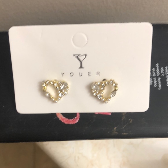 Heart pearl earrings